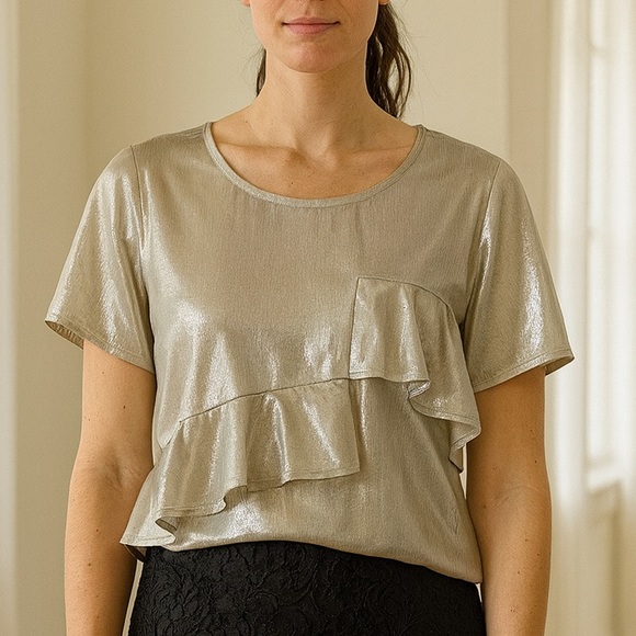 stradivarius Shimmery Silver Ruffle Short Sleeve Top - Picture 6 of 6